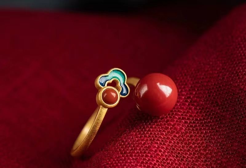 Cinnabar ring with auspicious cloud pattern