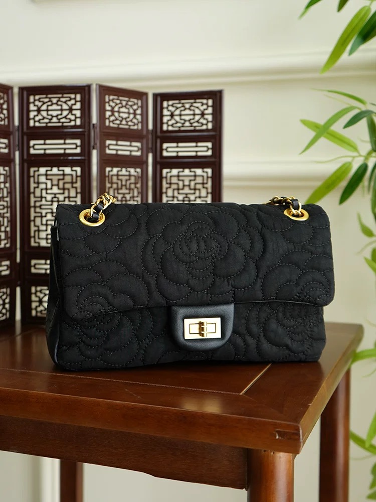 Guangdong Gauze Crossbody Bag - Black