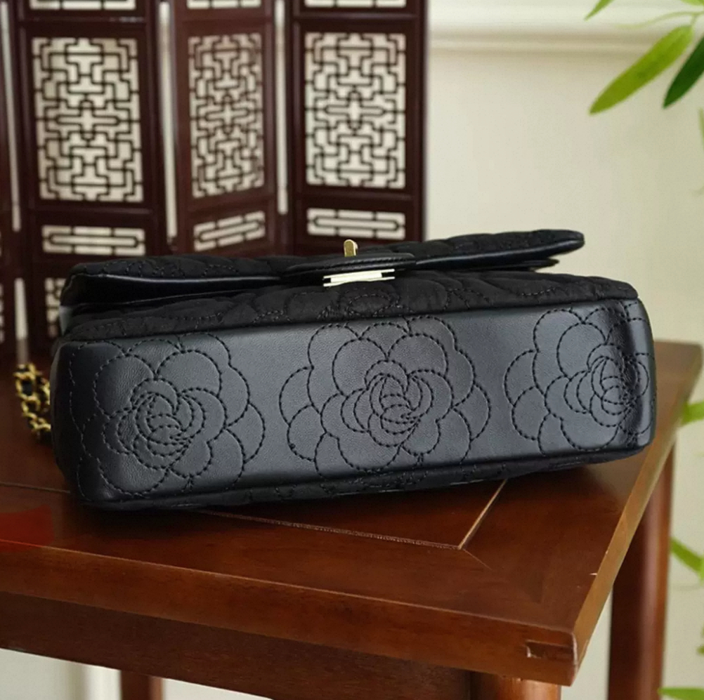 Guangdong Gauze Crossbody Bag - Black - Image 5