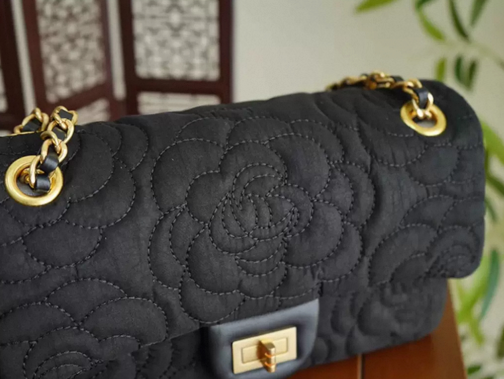 Guangdong Gauze Crossbody Bag - Black - Image 6