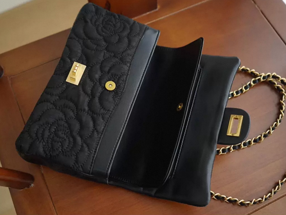 Guangdong Gauze Crossbody Bag - Black - Image 7