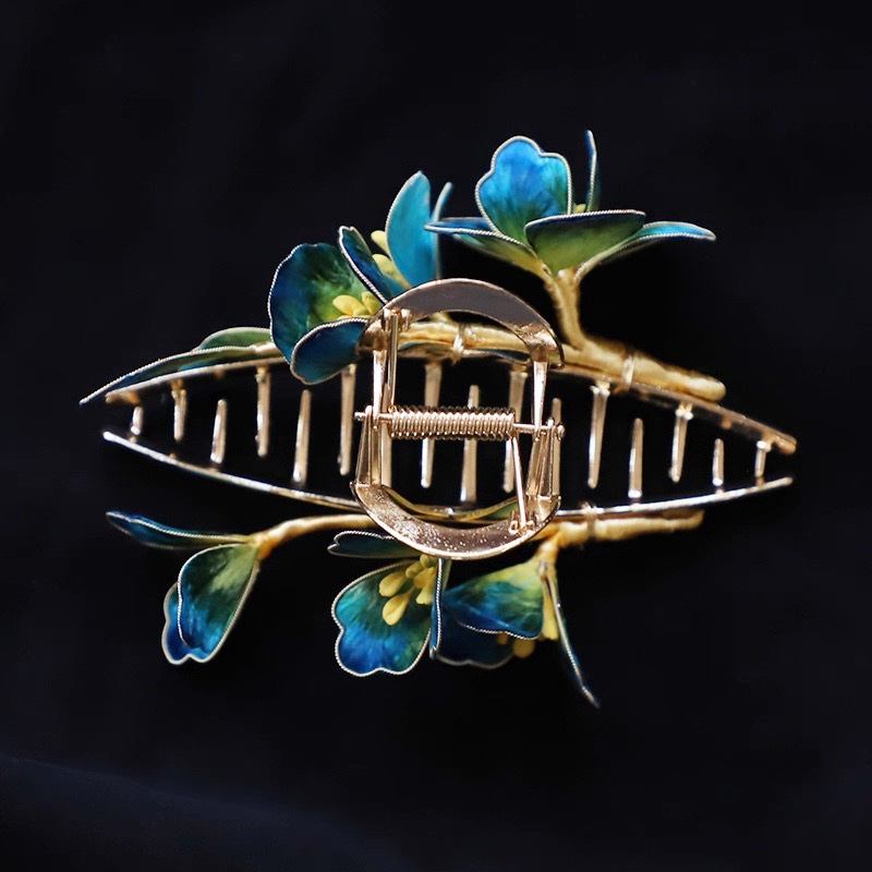 Velvet Blossom Hair Claw - Image 4